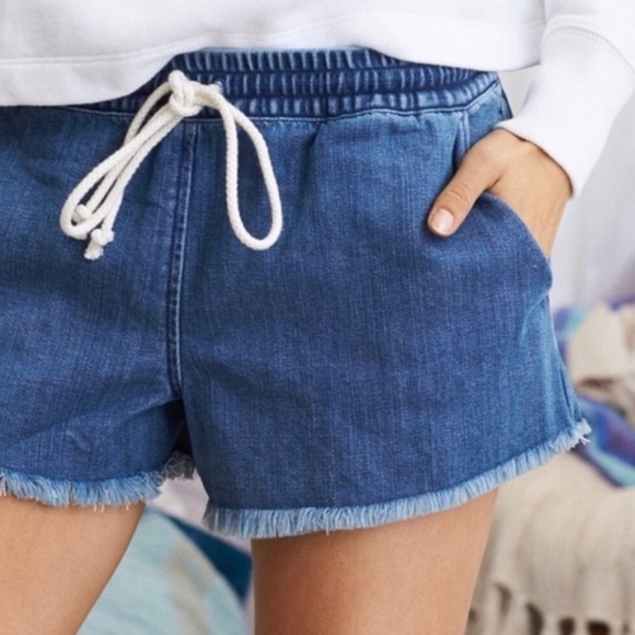 Aerie Denim Drawstring Shorts with Frayed Hem size small - Picture 1 of 6